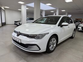 VOLKSWAGEN Golf Life 2.0 TDI