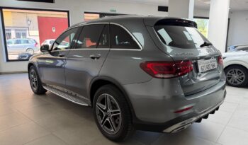 
									MERCEDES-BENZ Clase GLC 200d AMG 4MATIC lleno								