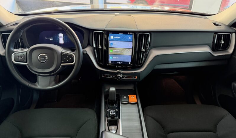
								VOLVO XC60 2.0 B4 D AWD 197CV lleno									