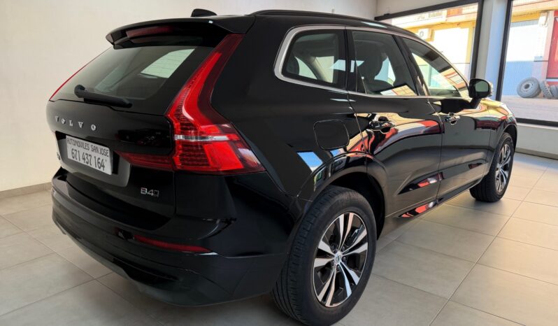 
								VOLVO XC60 2.0 B4 D AWD 197CV lleno									