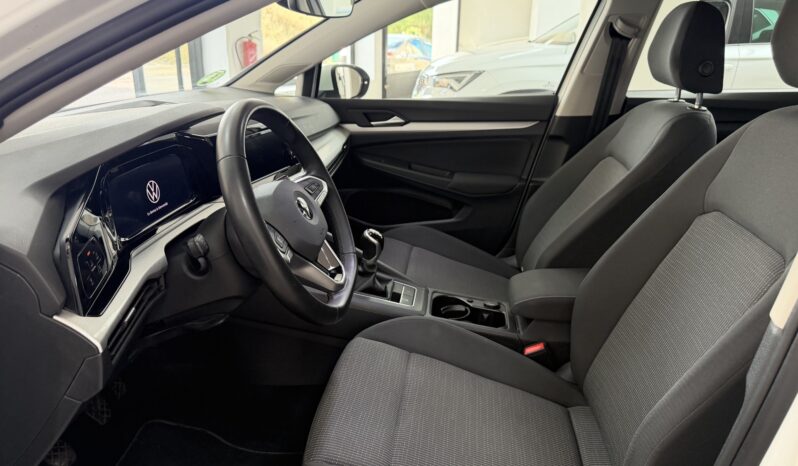 
								VOLKSWAGEN Golf Life 2.0 TDI 115cv lleno									