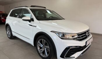 
									VOLKSWAGEN Tiguan RLine 2.0 TDI 110kW 150CV lleno								