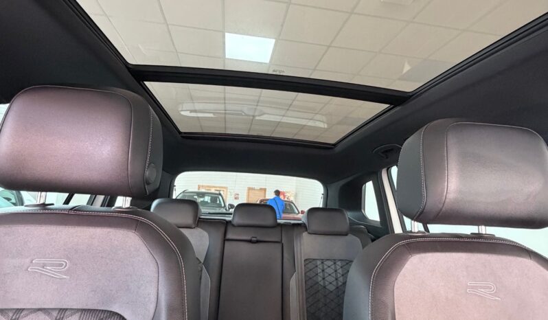 
								VOLKSWAGEN Tiguan RLine 2.0 TDI 110kW 150CV lleno									